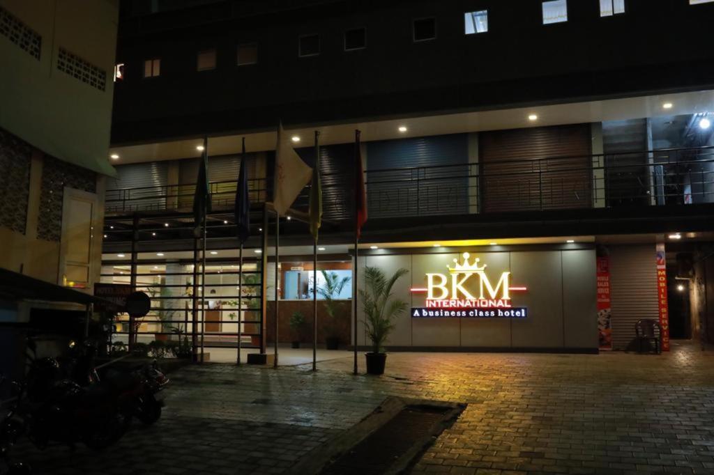 Hotel Bkm International Tellicherry エクステリア 写真