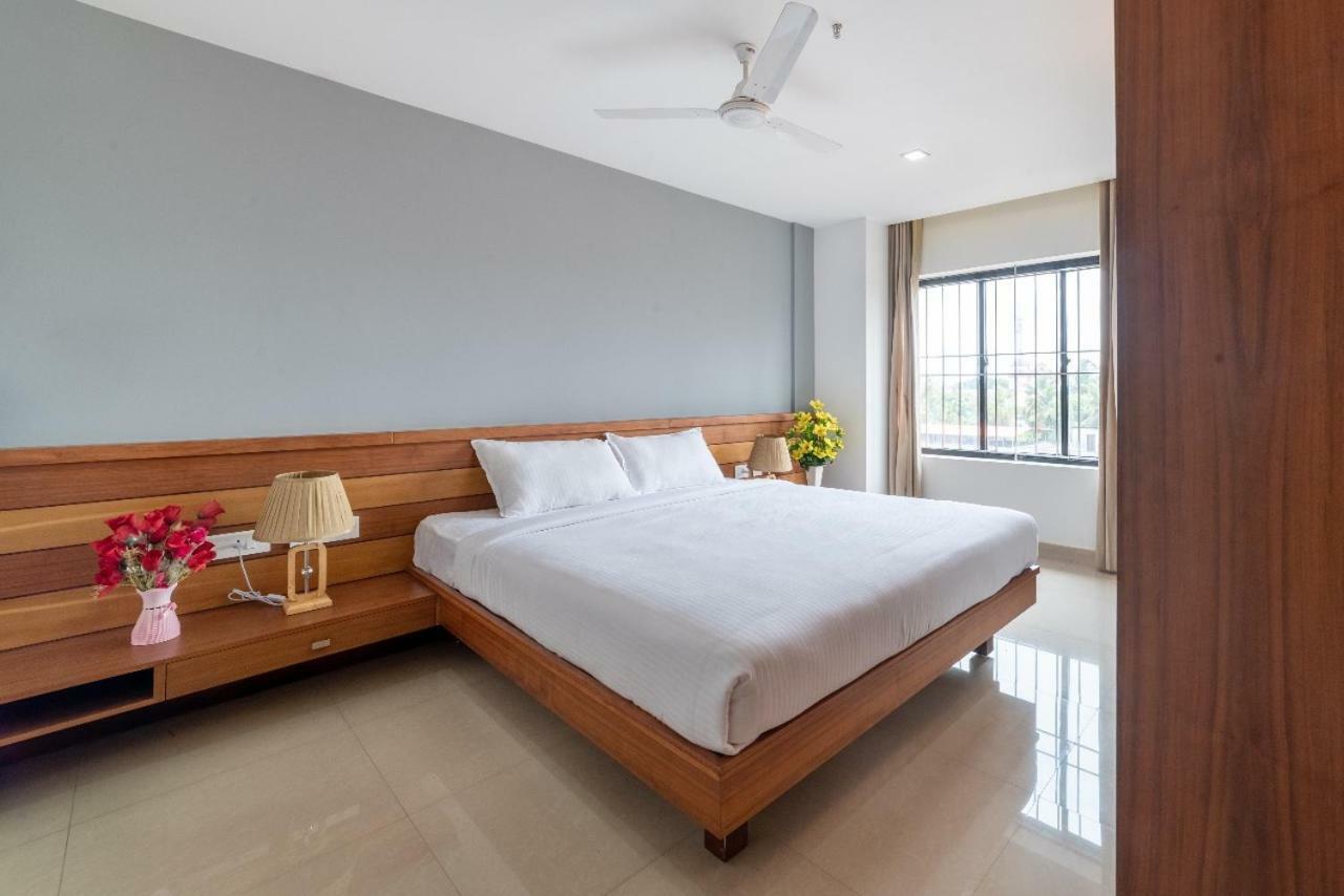 Hotel Bkm International Tellicherry エクステリア 写真